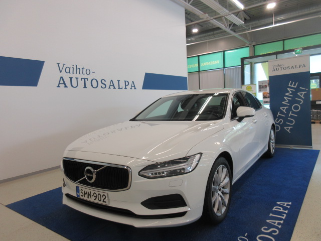 Volvo S90 D3 MOMENTUM AUT