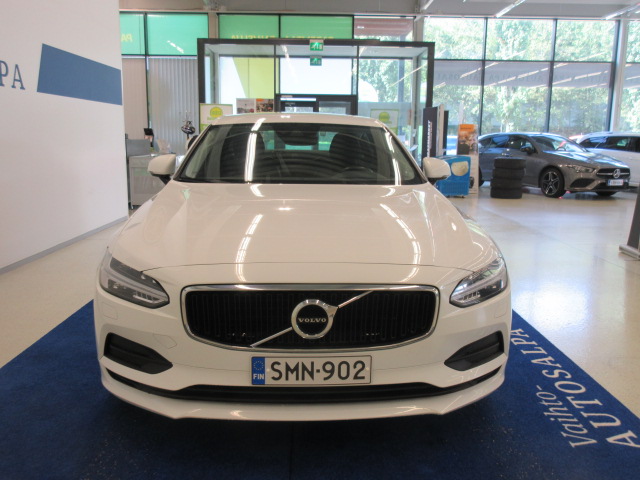 Volvo S90 D3 MOMENTUM AUT