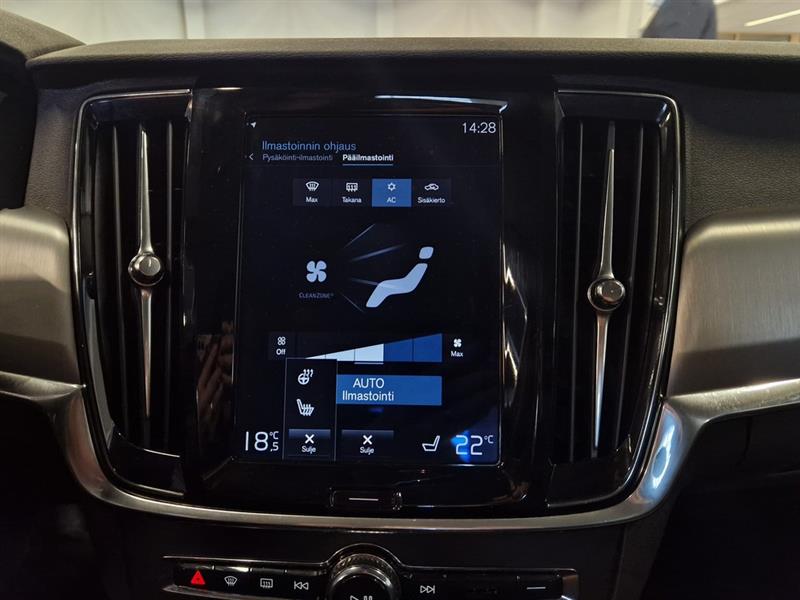 Volvo S90 D3 MOMENTUM AUT