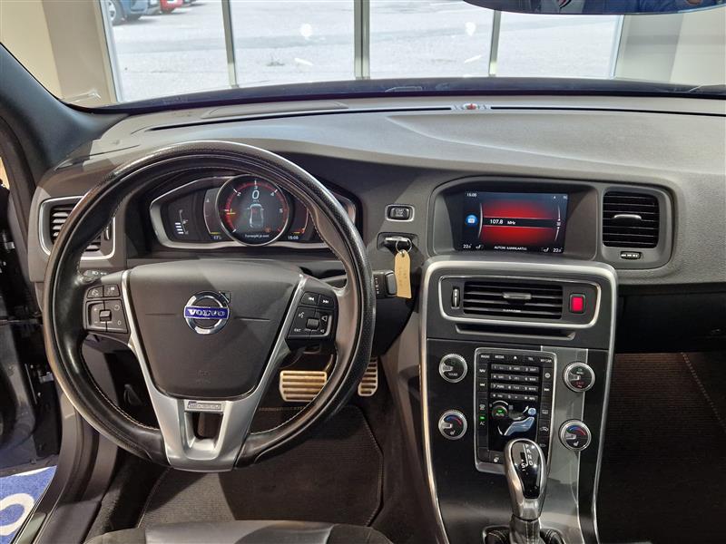 Volvo S60 D3 BUSINESS CLASSIC R-DESIGN AUT