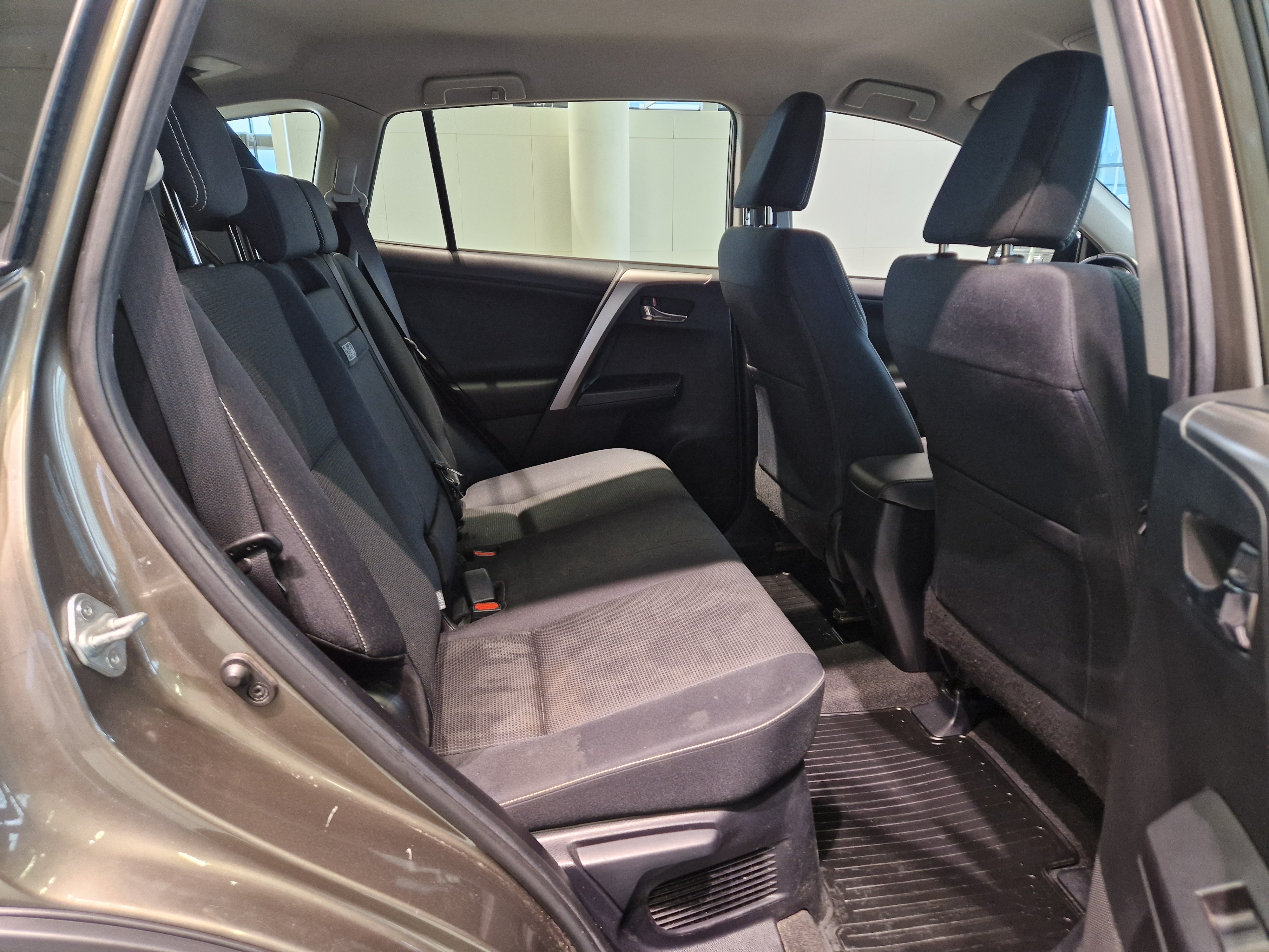 Toyota RAV4 2,5 HYBRID FWD ACTIVE