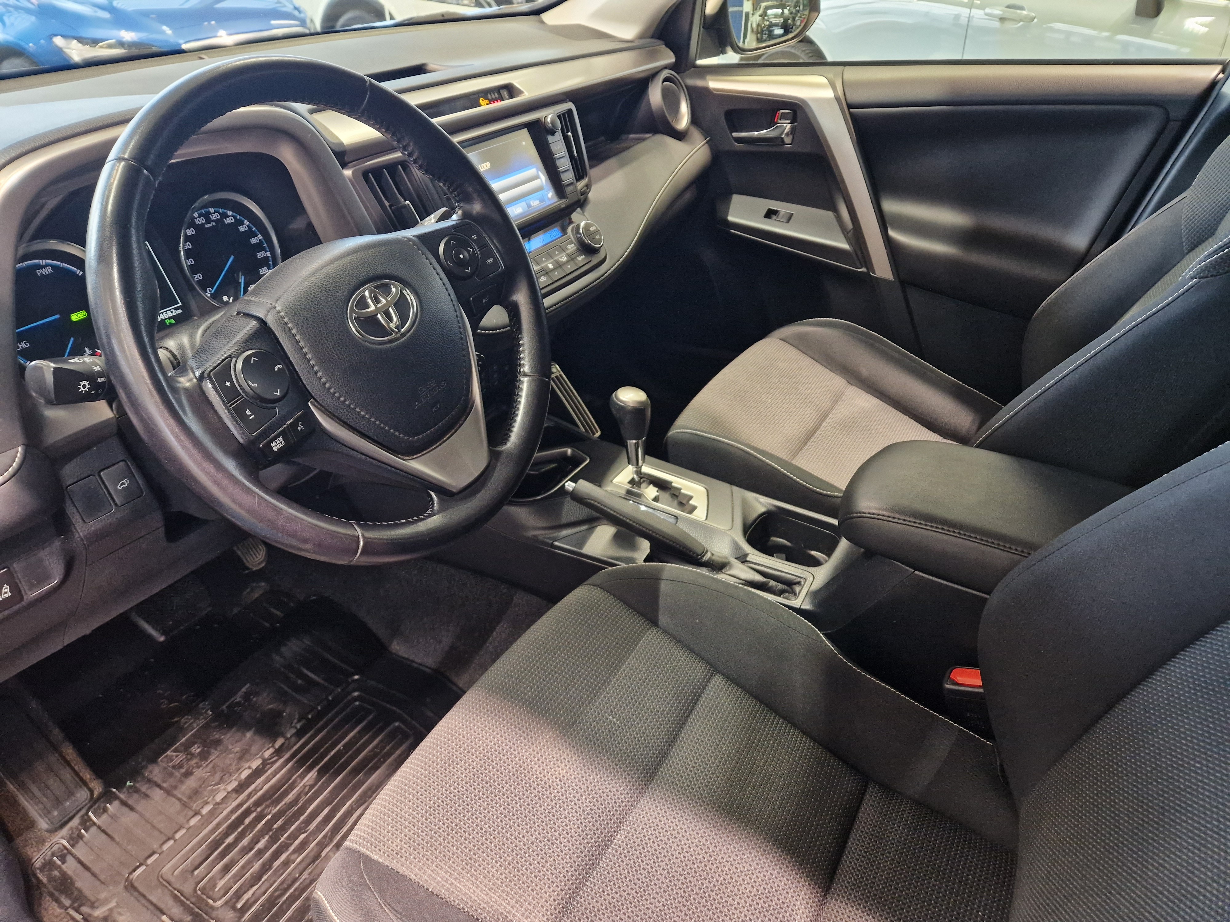 Toyota RAV4 2,5 HYBRID FWD ACTIVE