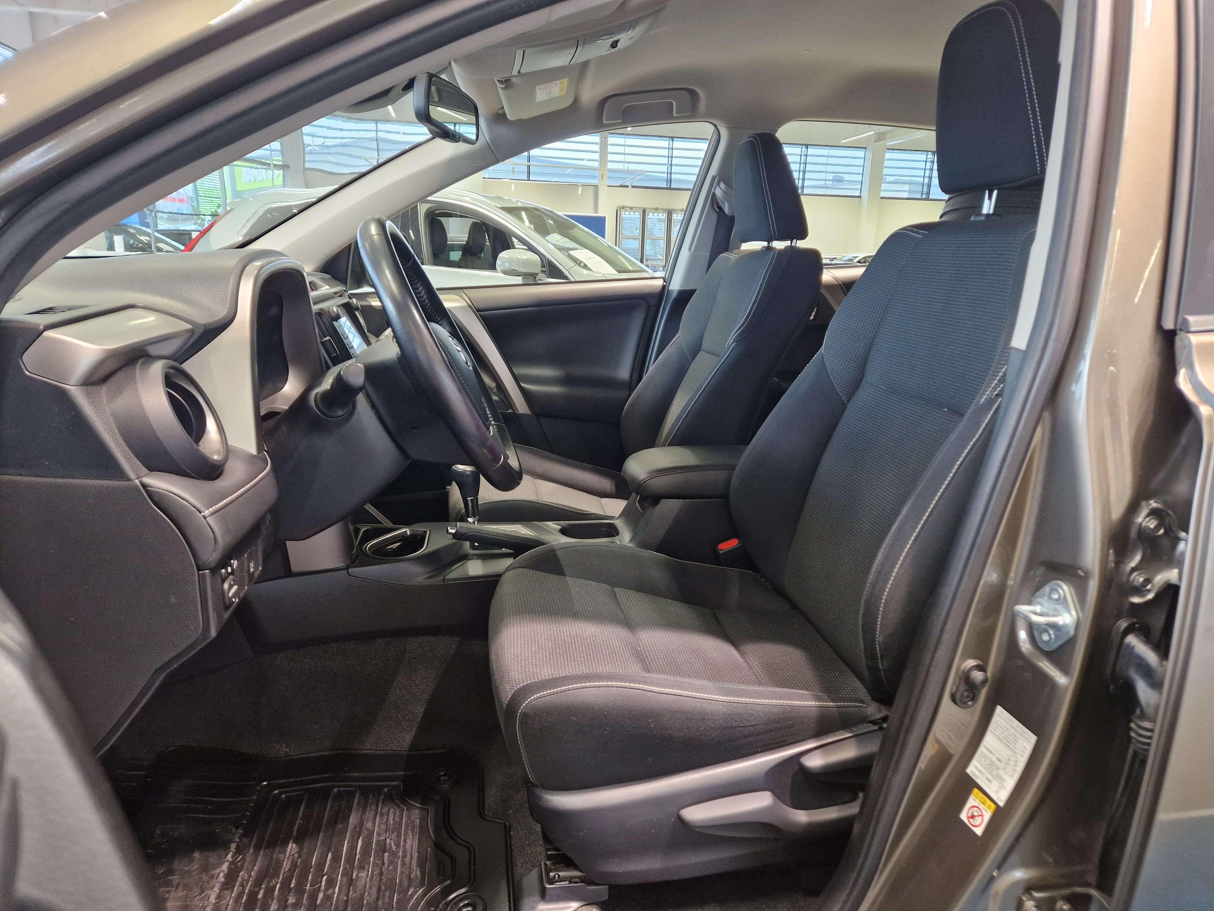 Toyota RAV4 2,5 HYBRID FWD ACTIVE
