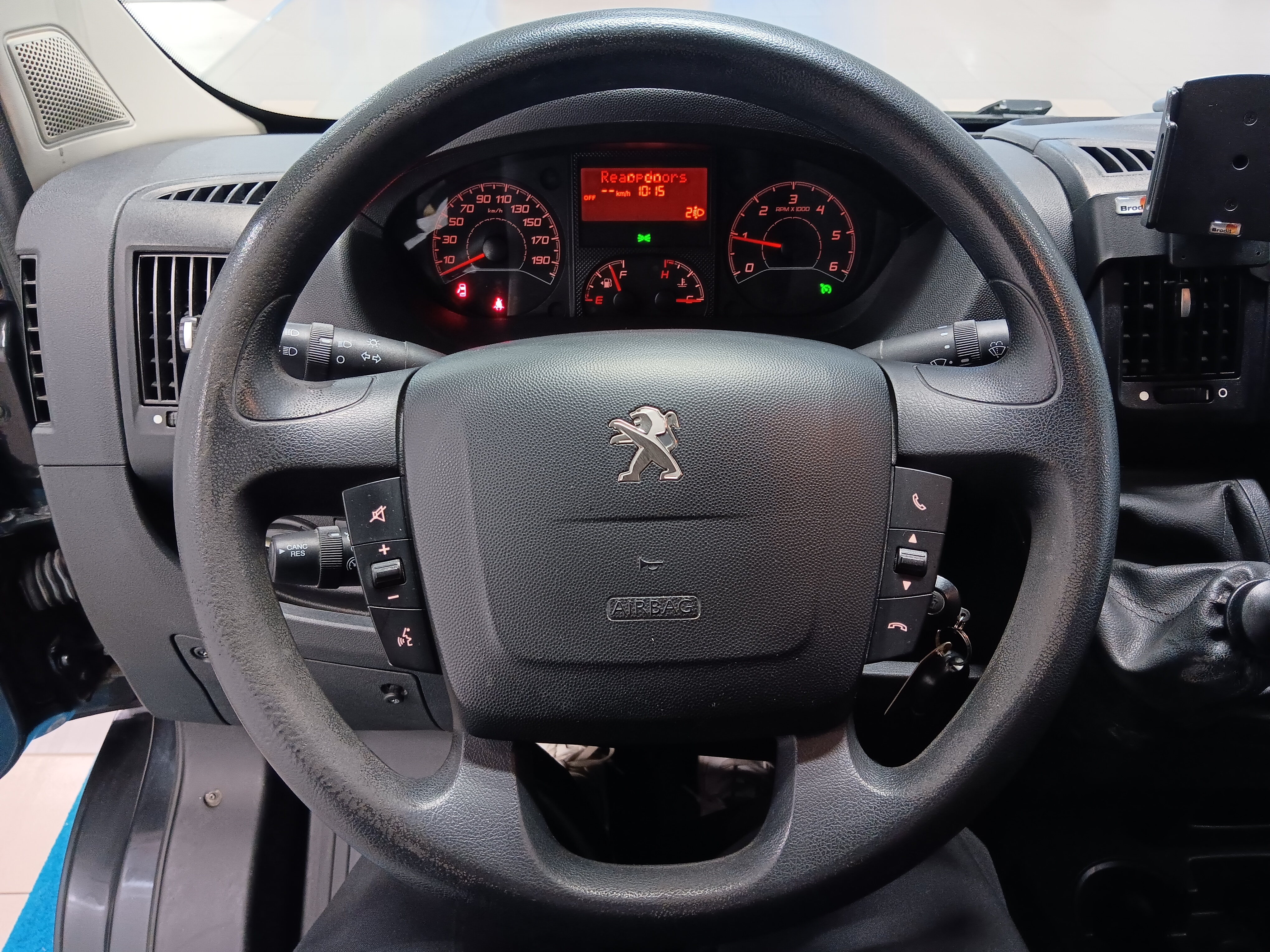 Peugeot BOXER 335 L2H1 BLUEHDI 110