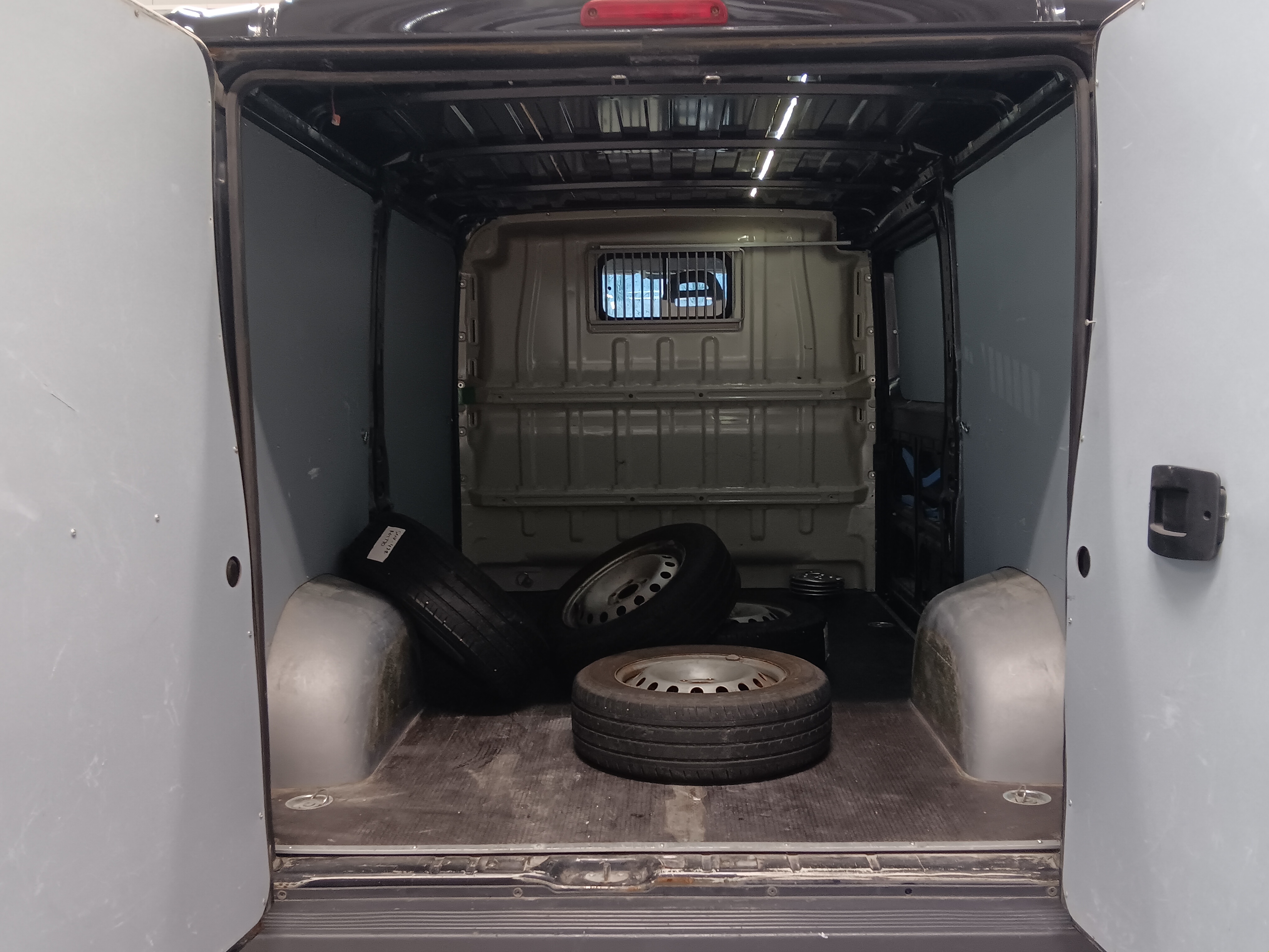 Peugeot BOXER 335 L2H1 BLUEHDI 110