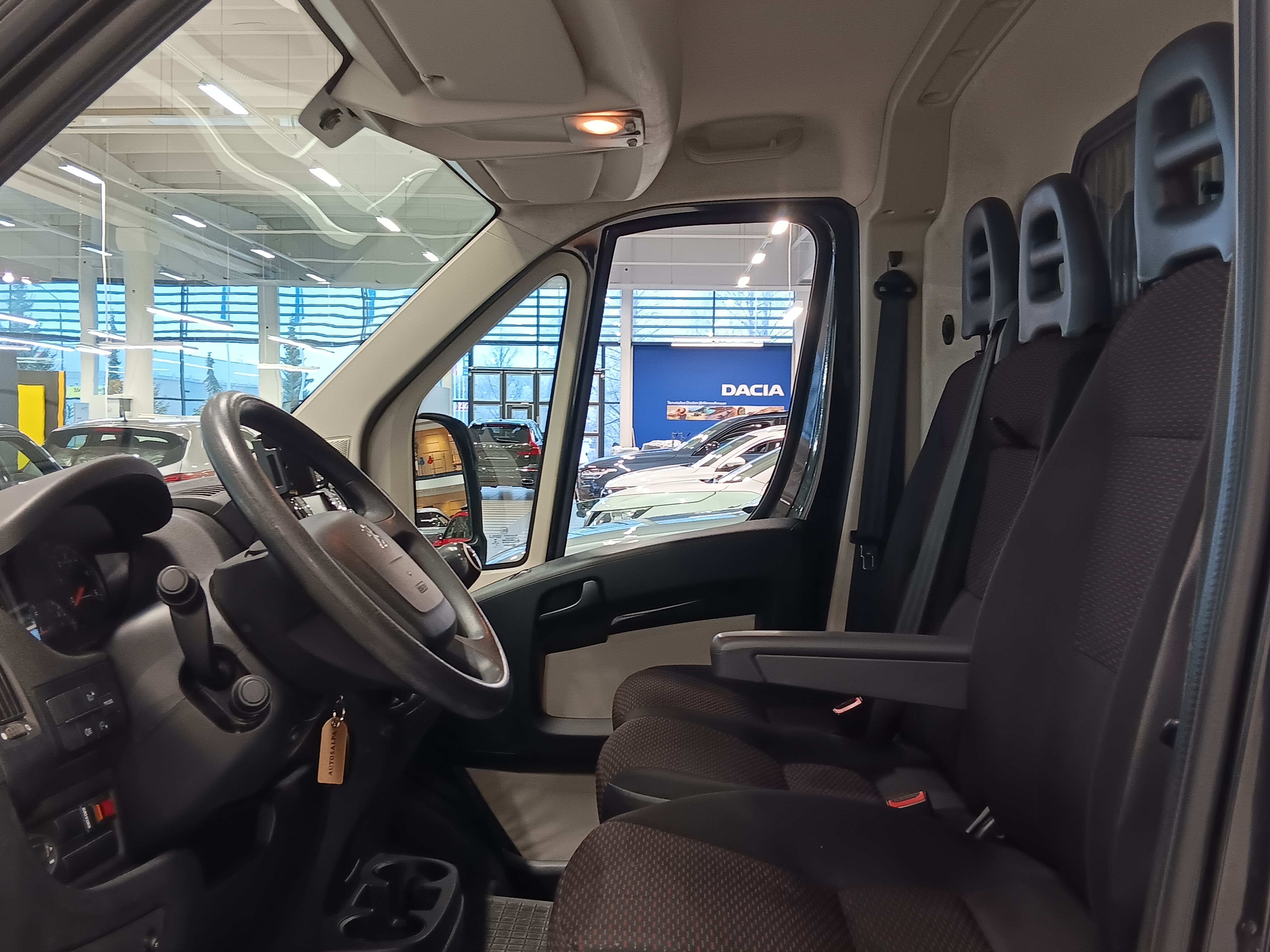 Peugeot BOXER 335 L2H1 BLUEHDI 110