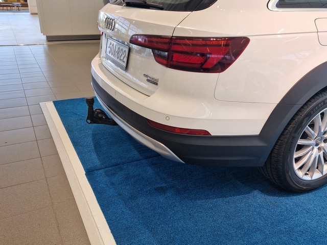 Audi A4 ALLROAD QUATTRO BUSINESS COMFORT EDITION 2,0 TDI 120 KW QUATTRO S