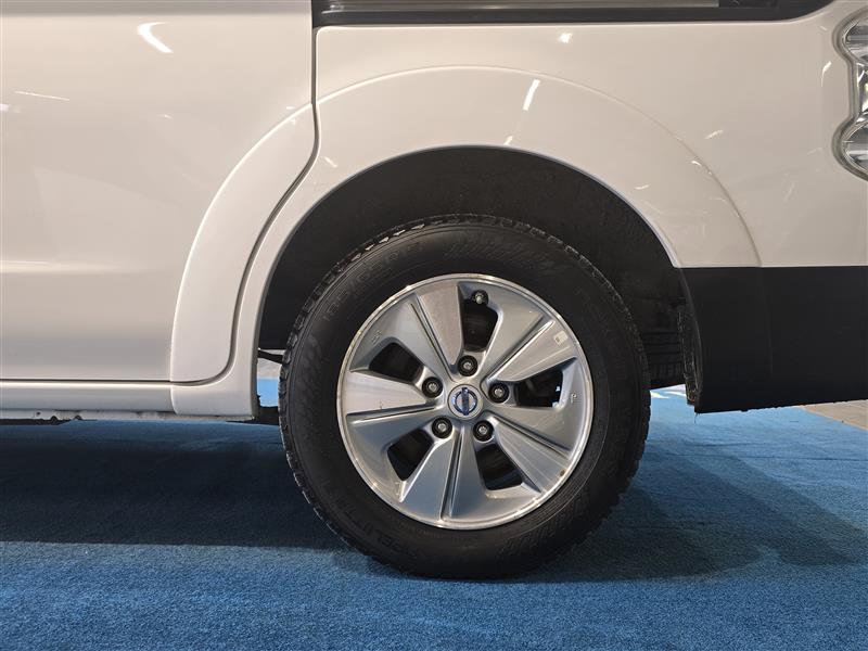 Nissan E-NV200 VAN A/T PREMIUM 40 KWH BLIND FD BLIND DSD FI