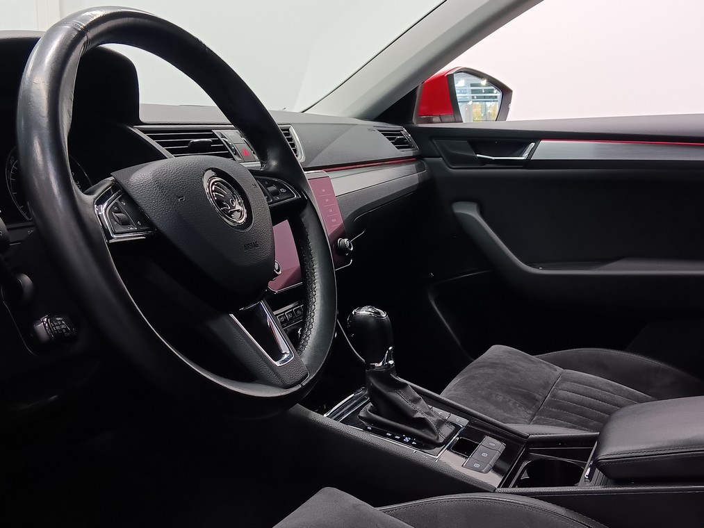 Skoda SUPERB COMBI 1,4 TSI ACT STYLE BUSINESSLINE DSG AUTOM.