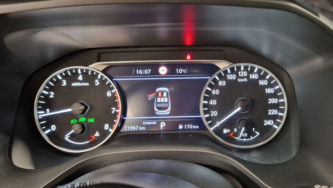 Nissan QASHQAI MHEV 158 XTRONIC 2WD N-CONNECTA