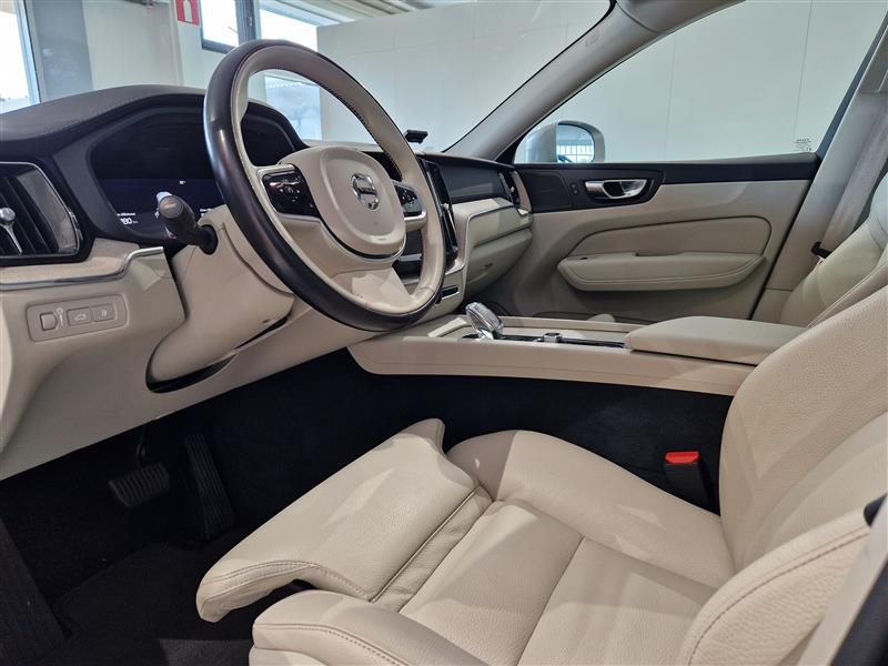 Volvo XC60 T8 AWD LONG RANGE HIGH PERFORMANCE INSCRIPTION EDI