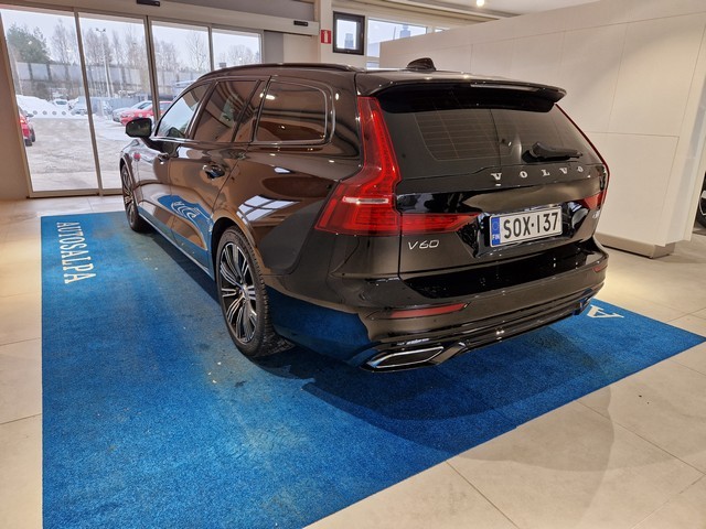 Volvo V60 T8 AWD LONG RANGE R-DESIGN. TAKUU 24KK/40TKM