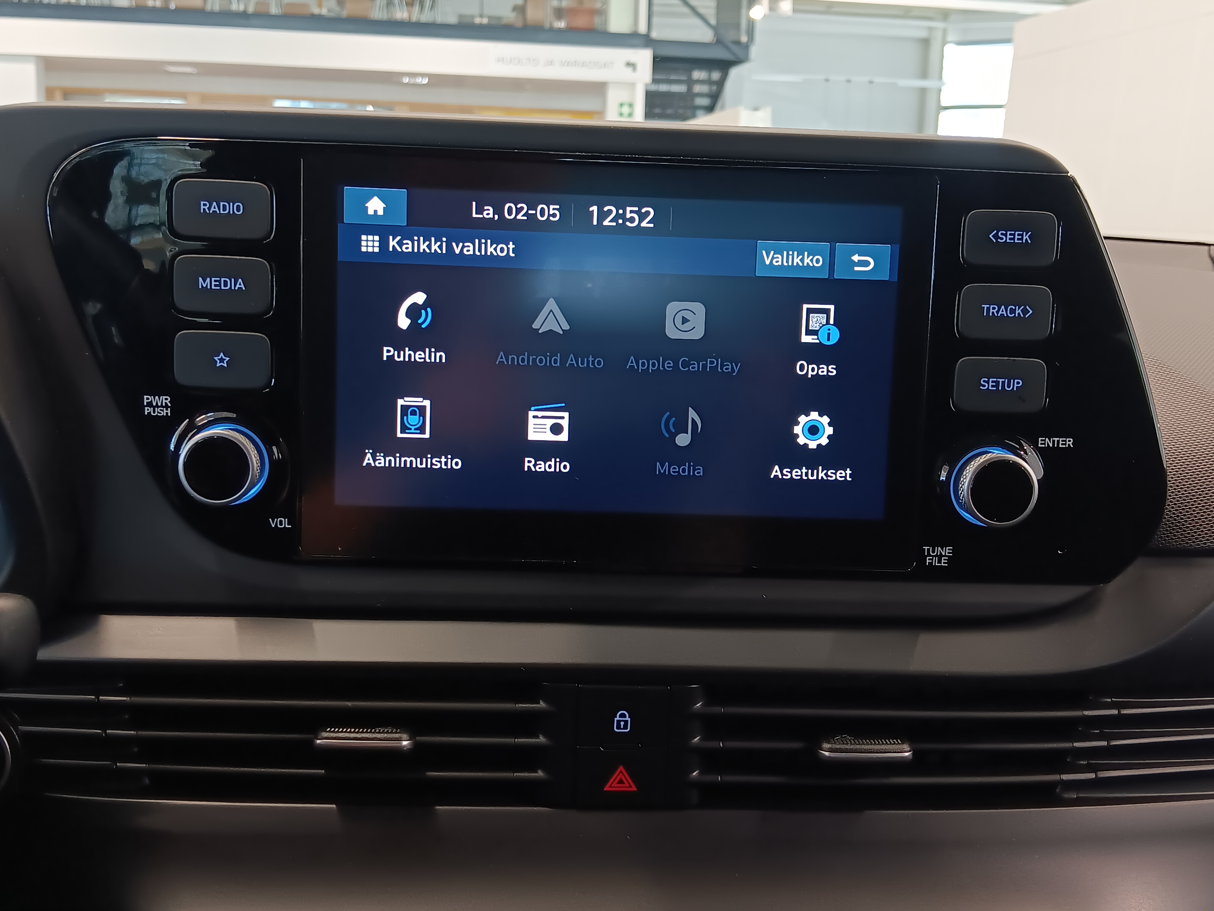 Hyundai BAYON 1.0 T-GDI 100 HV 48V HYBRID 7DCT-AUT. BLACK