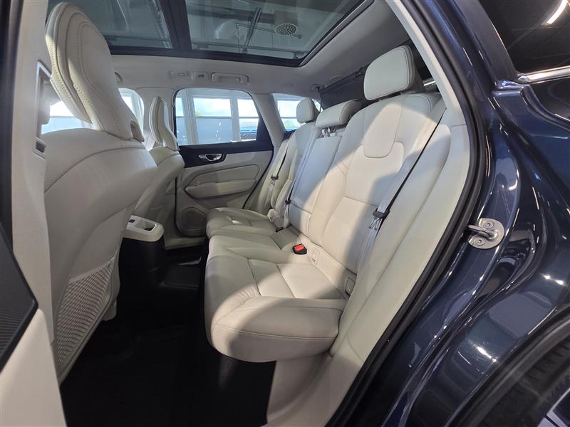 Volvo XC60 T8 AWD LONG RANGE ULTIMATE BRIGHT TAKUU 24KK/40TKM