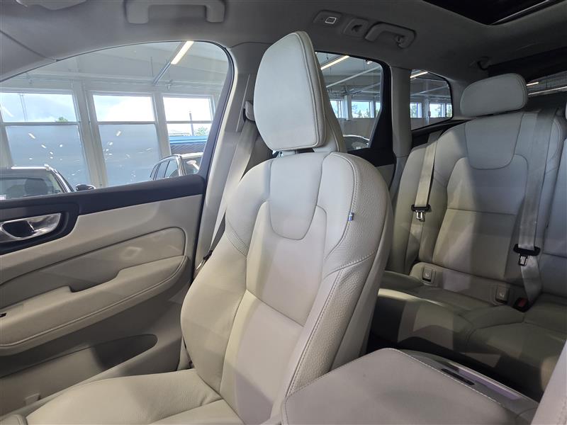 Volvo XC60 T8 AWD LONG RANGE ULTIMATE BRIGHT TAKUU 24KK/40TKM