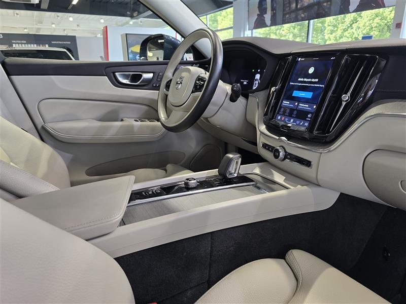 Volvo XC60 T8 AWD LONG RANGE ULTIMATE BRIGHT TAKUU 24KK/40TKM