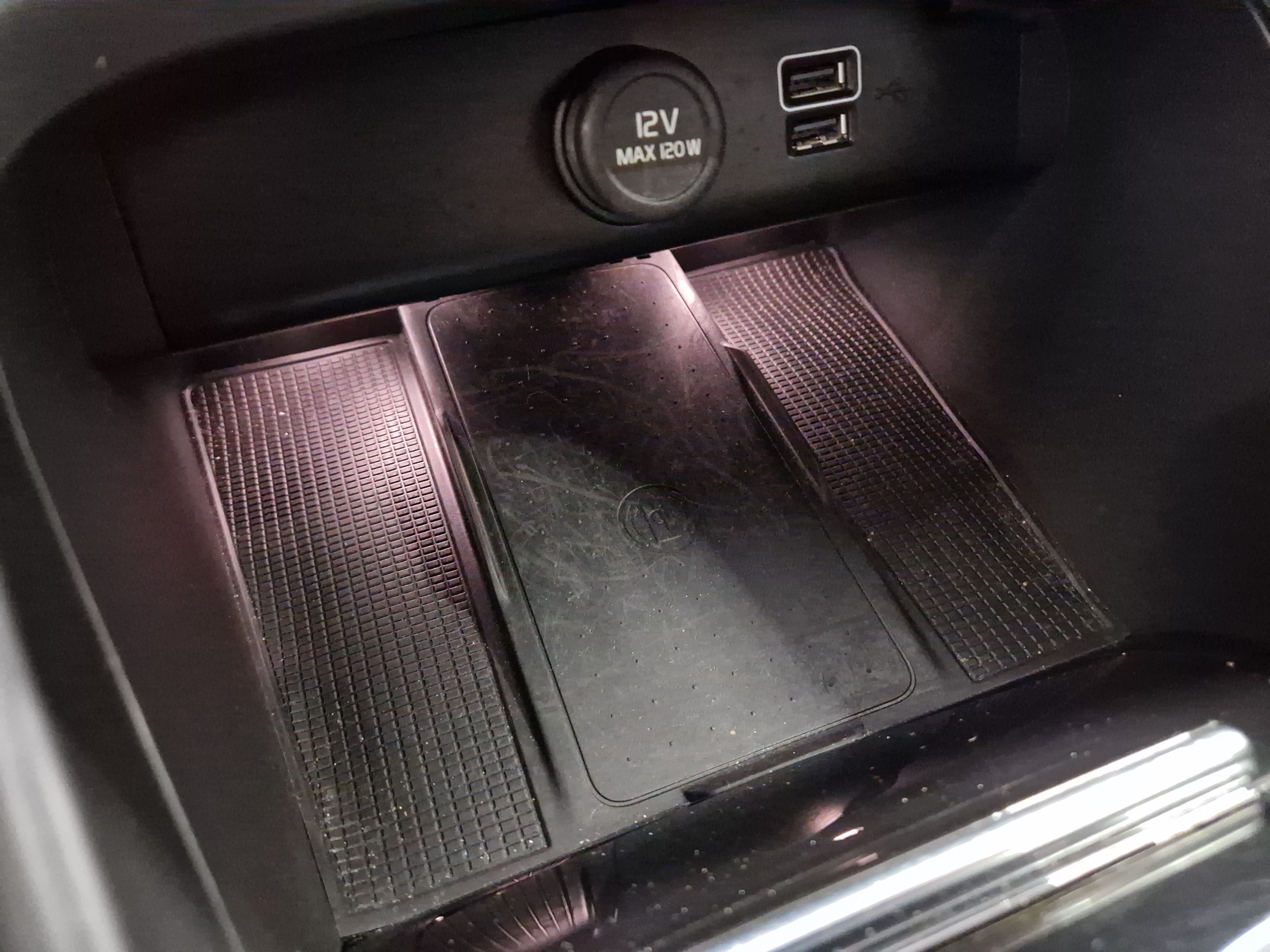 Volvo XC40 T5 TWE PLUS DARK TAKUU 24KK/40TKM