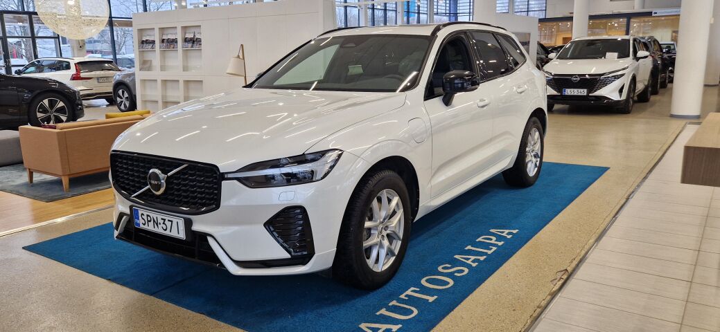 volvo XC60 T8 AWD LONG RANGE PLUS DARK TAKUU 24KK/40TKM