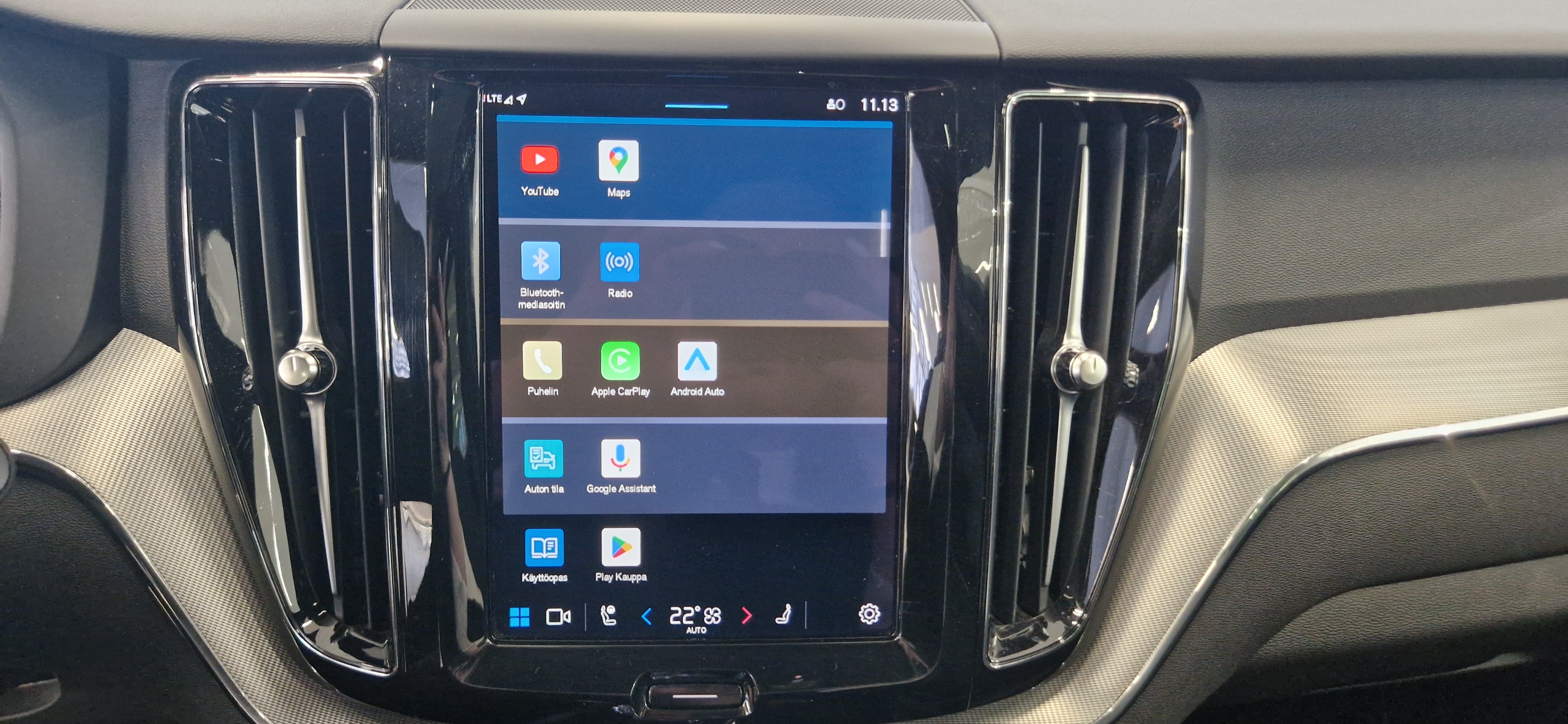 Volvo XC60 T8 AWD LONG RANGE PLUS DARK TAKUU 24KK/40TKM