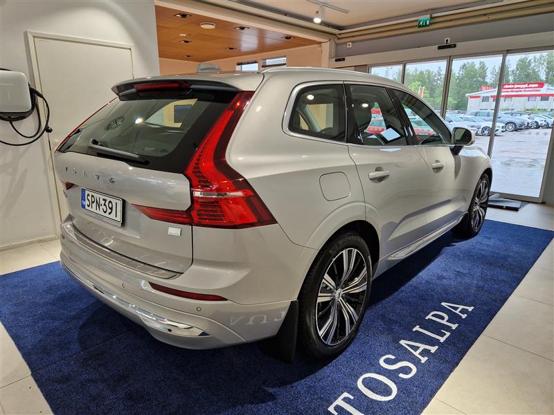 Volvo XC60 2024, kuva 3/27