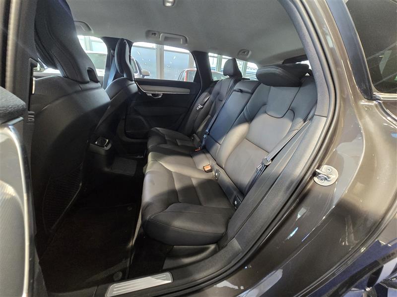 Volvo V90 T6 AWD LONG RANGE PLUS BRIGHT TAKUU 24KK/40TKM.