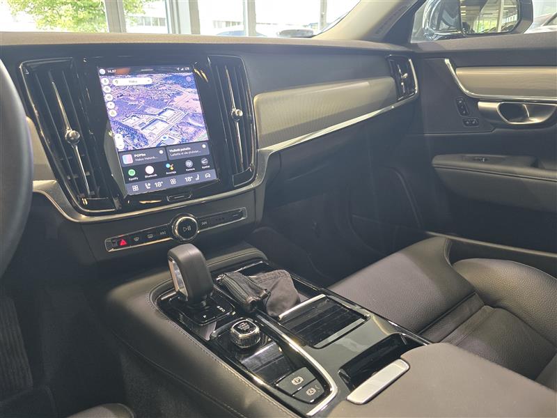 Volvo V90 T6 AWD LONG RANGE PLUS BRIGHT TAKUU 24KK/40TKM.