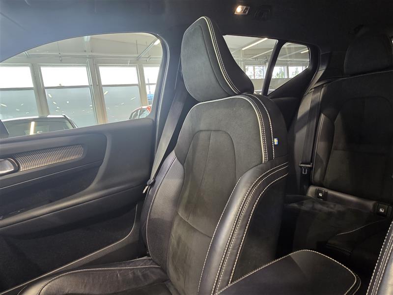 Volvo XC40 T5 TWIN ENGINE R-DESIGN BUSINESS AUT