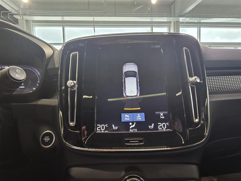 Volvo XC40 T5 TWIN ENGINE R-DESIGN BUSINESS AUT