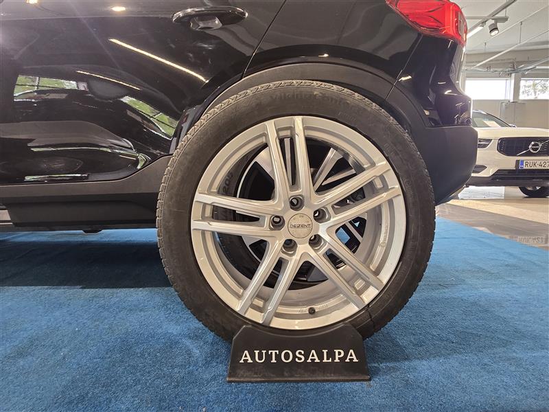Volvo XC40 T5 TWIN ENGINE R-DESIGN BUSINESS AUT