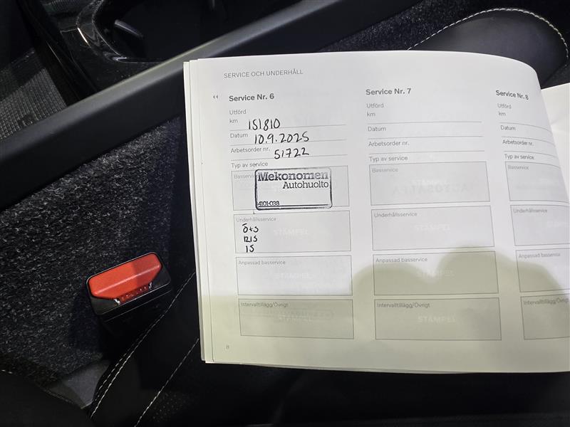 Volvo XC40 T5 TWIN ENGINE R-DESIGN BUSINESS AUT