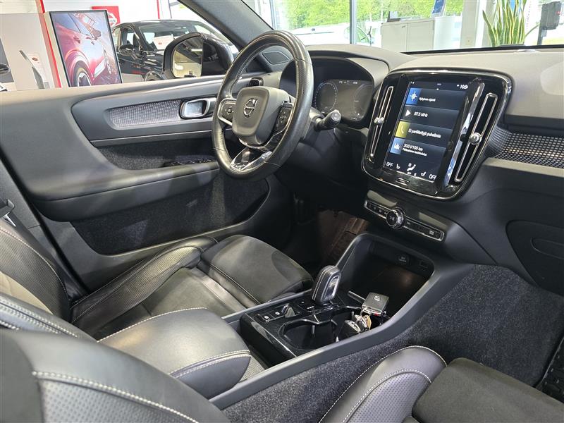 Volvo XC40 T5 TWIN ENGINE R-DESIGN BUSINESS AUT