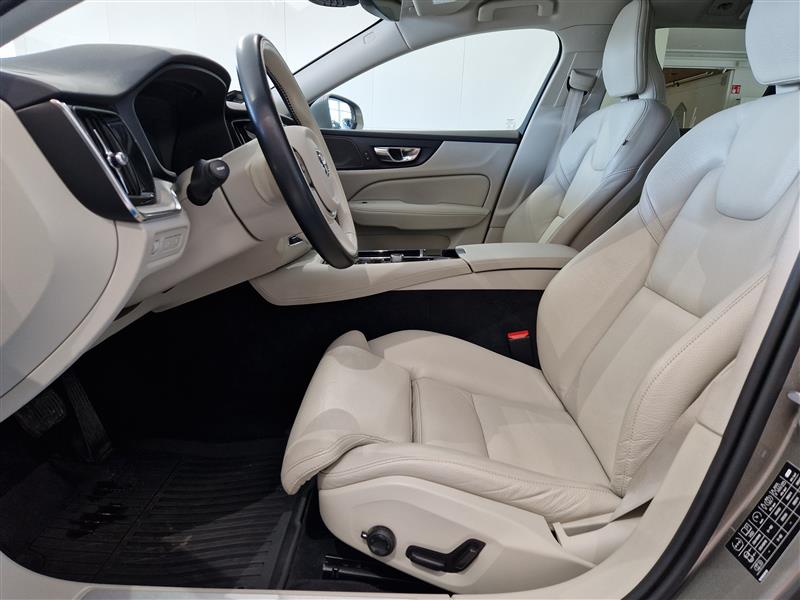 Volvo V60 2022, kuva 6/28