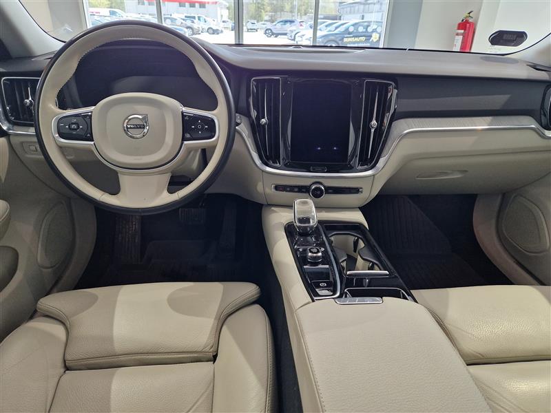 Volvo V60 T6 TWE AWD INSCRIPTION TAKUU 24KK/40TKM