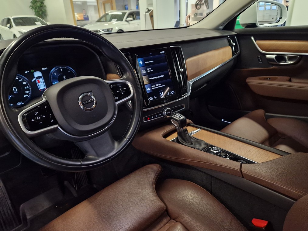 Volvo V90 D3 BUSINESS INSCRIPTION AUT