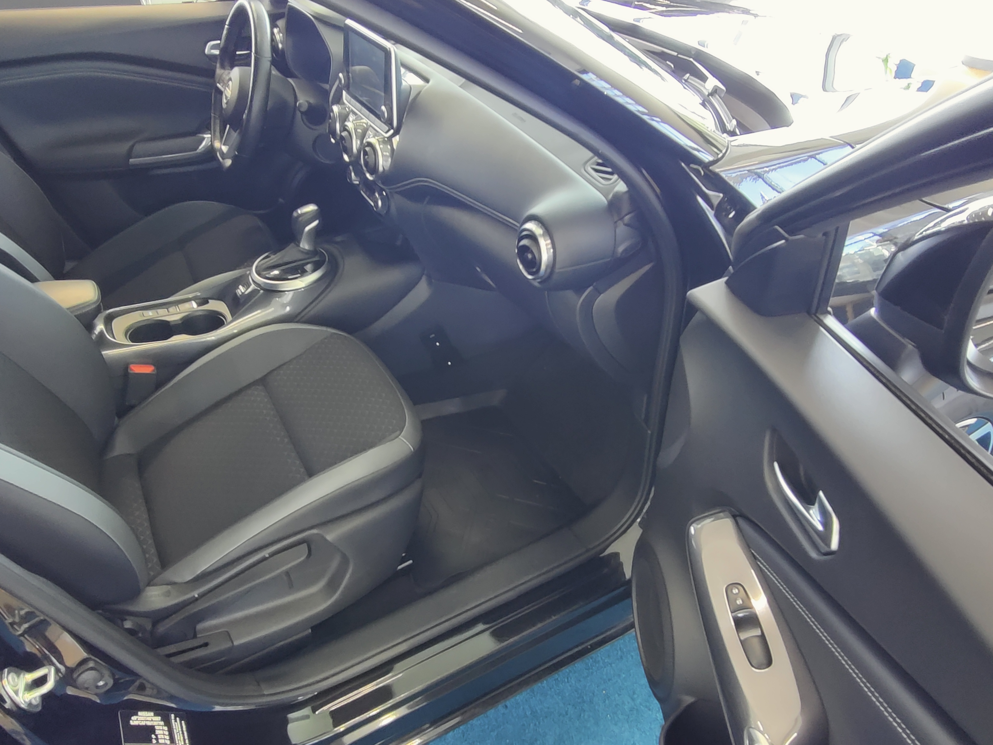 Nissan JUKE DIG-T 143HP 4AMT N-CONNECTA + NAVI HEV