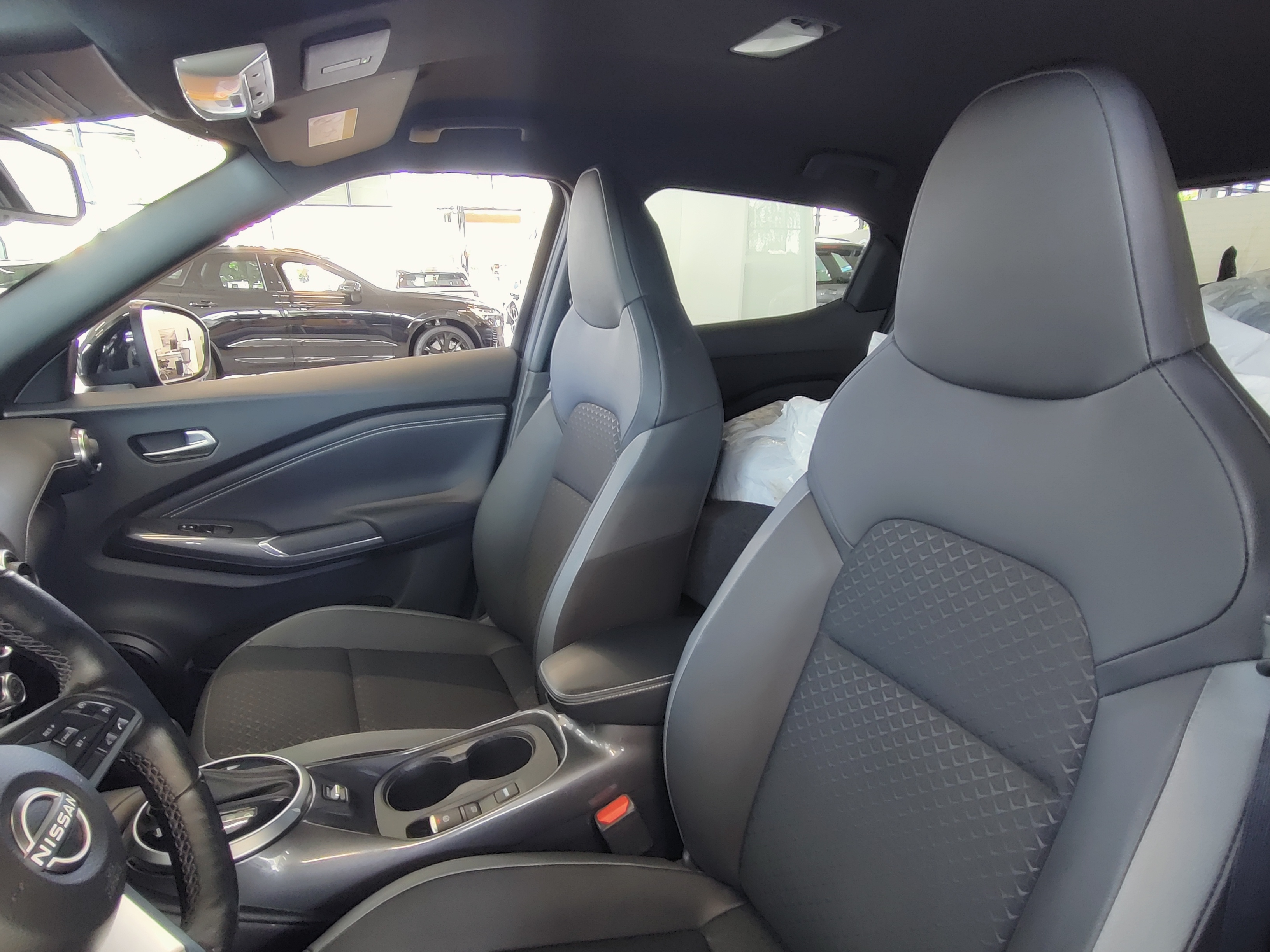 Nissan JUKE DIG-T 143HP 4AMT N-CONNECTA + NAVI HEV