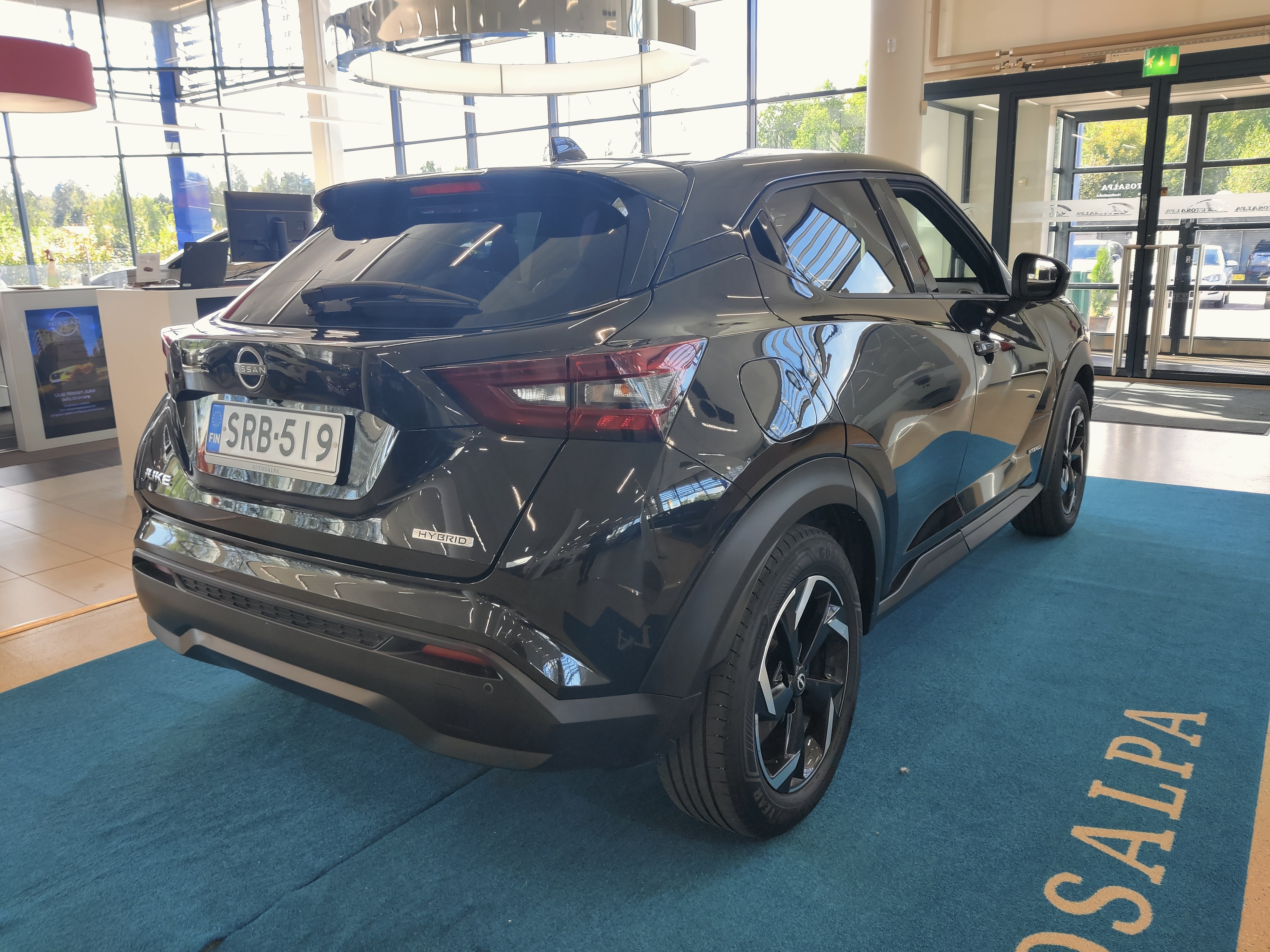 Nissan JUKE DIG-T 143HP 4AMT N-CONNECTA + NAVI HEV