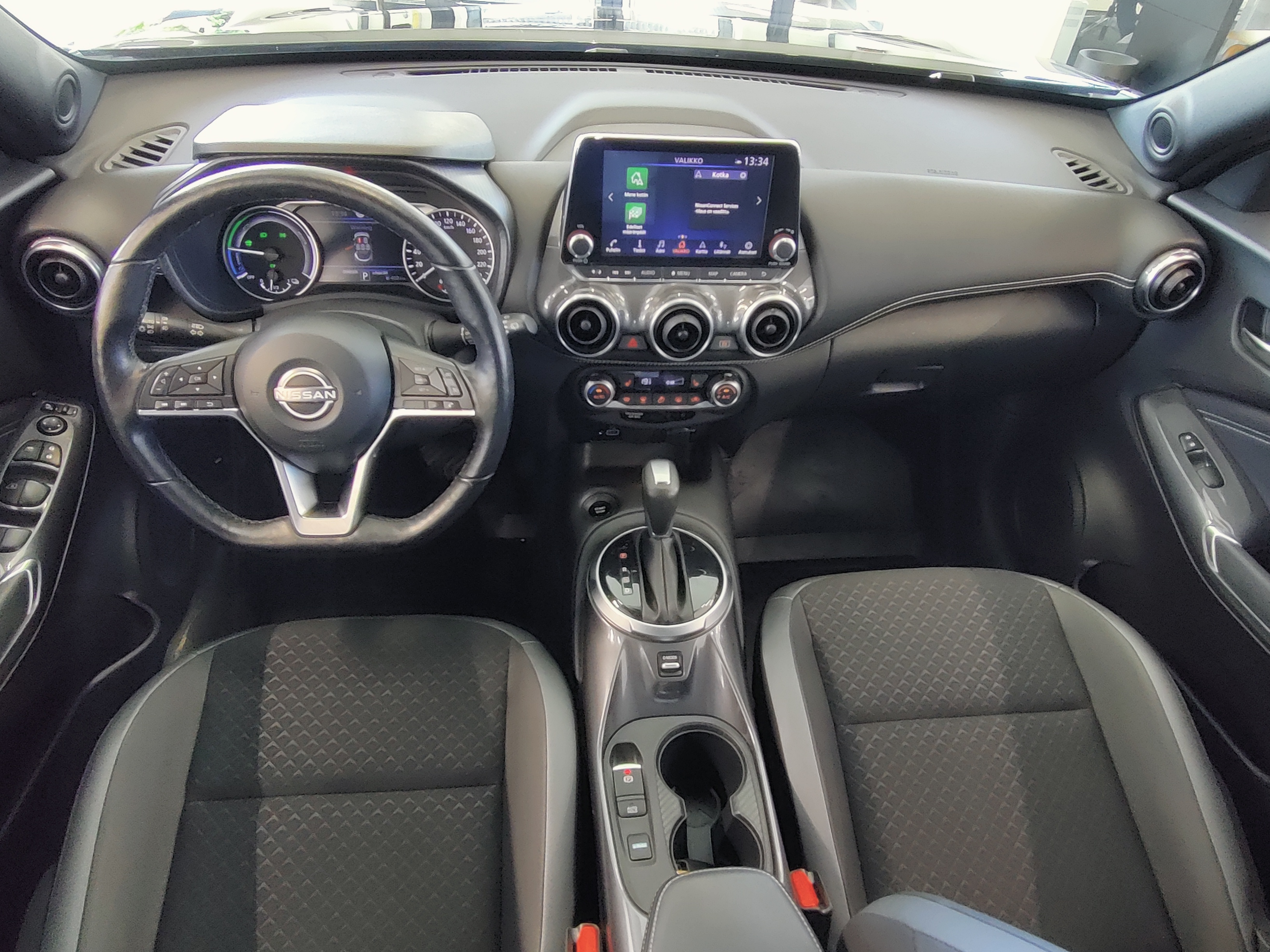 Nissan JUKE DIG-T 143HP 4AMT N-CONNECTA + NAVI HEV