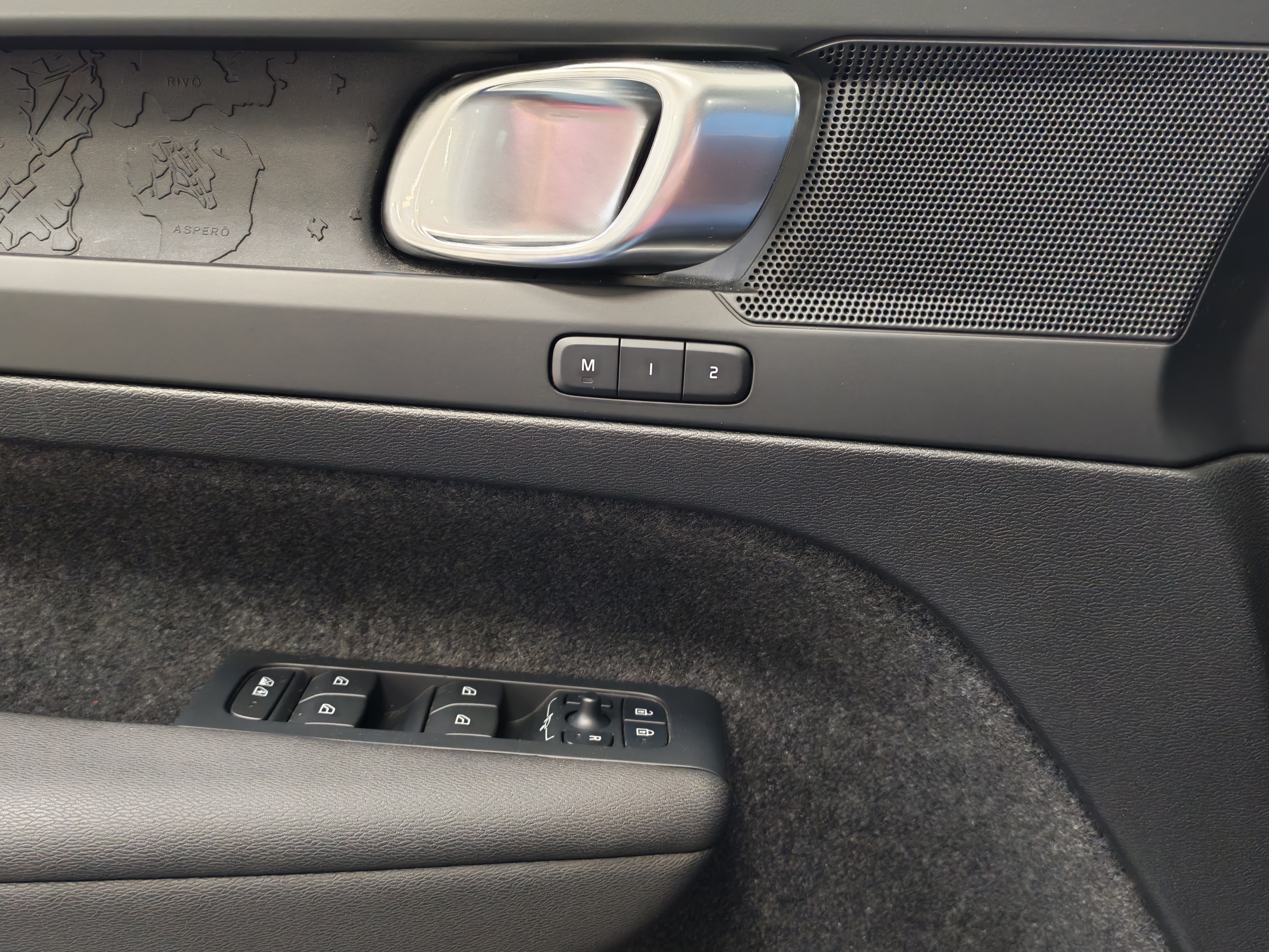 Volvo C40 RECHARGE SINGLE PLUS EXTENDED RANGE