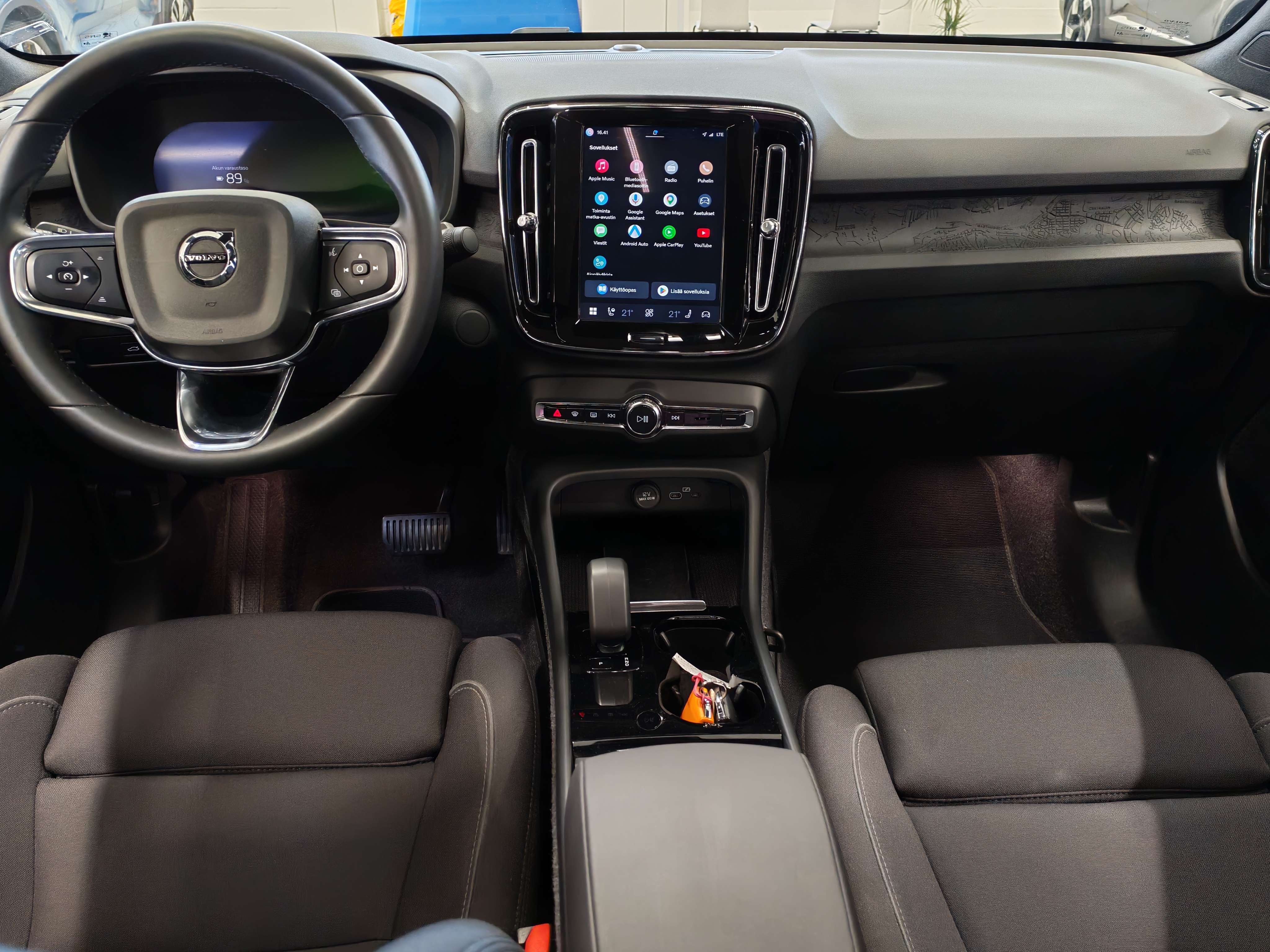 Volvo C40 2024, kuva 4/23