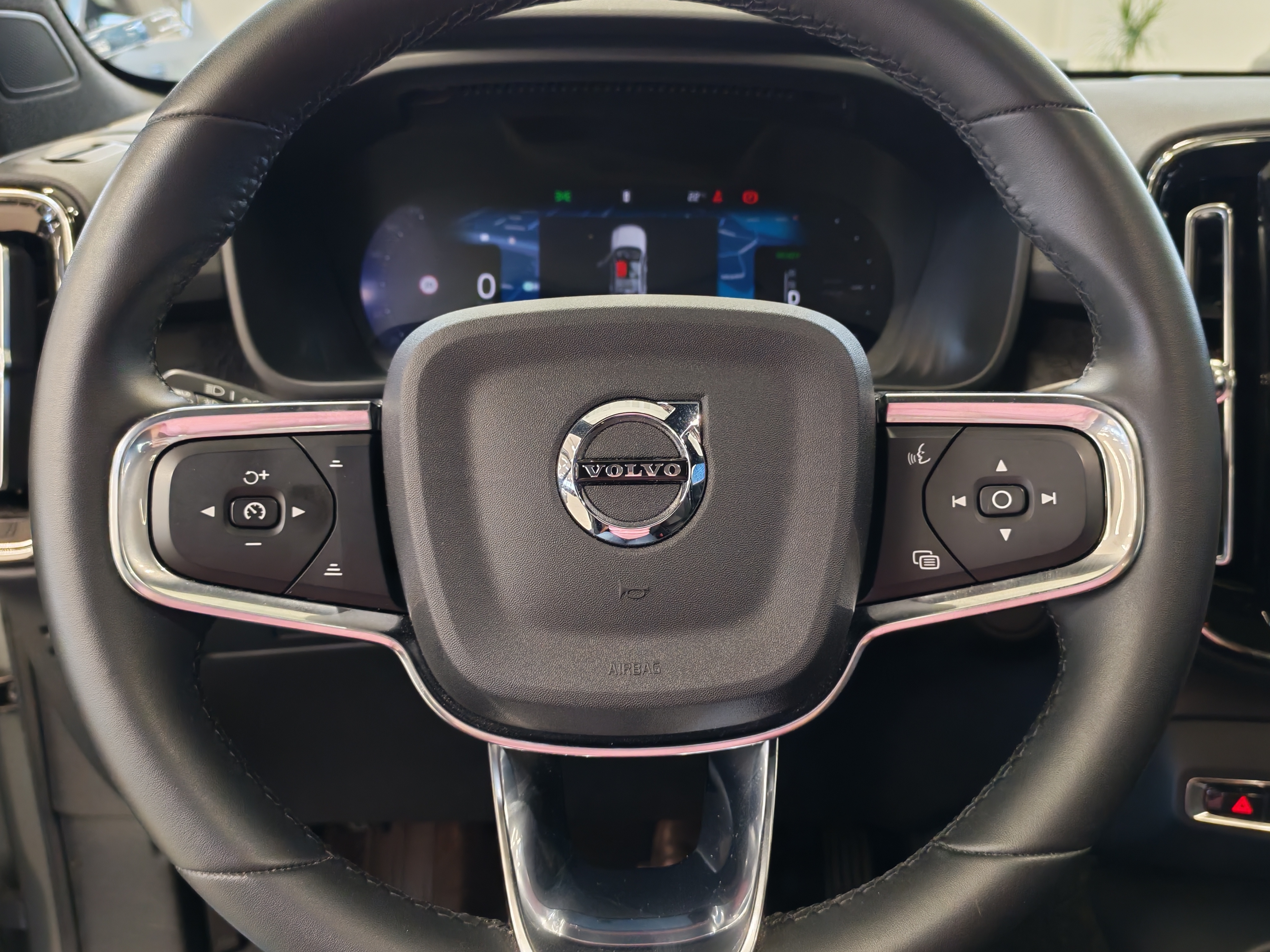 Volvo C40 2024, kuva 5/23