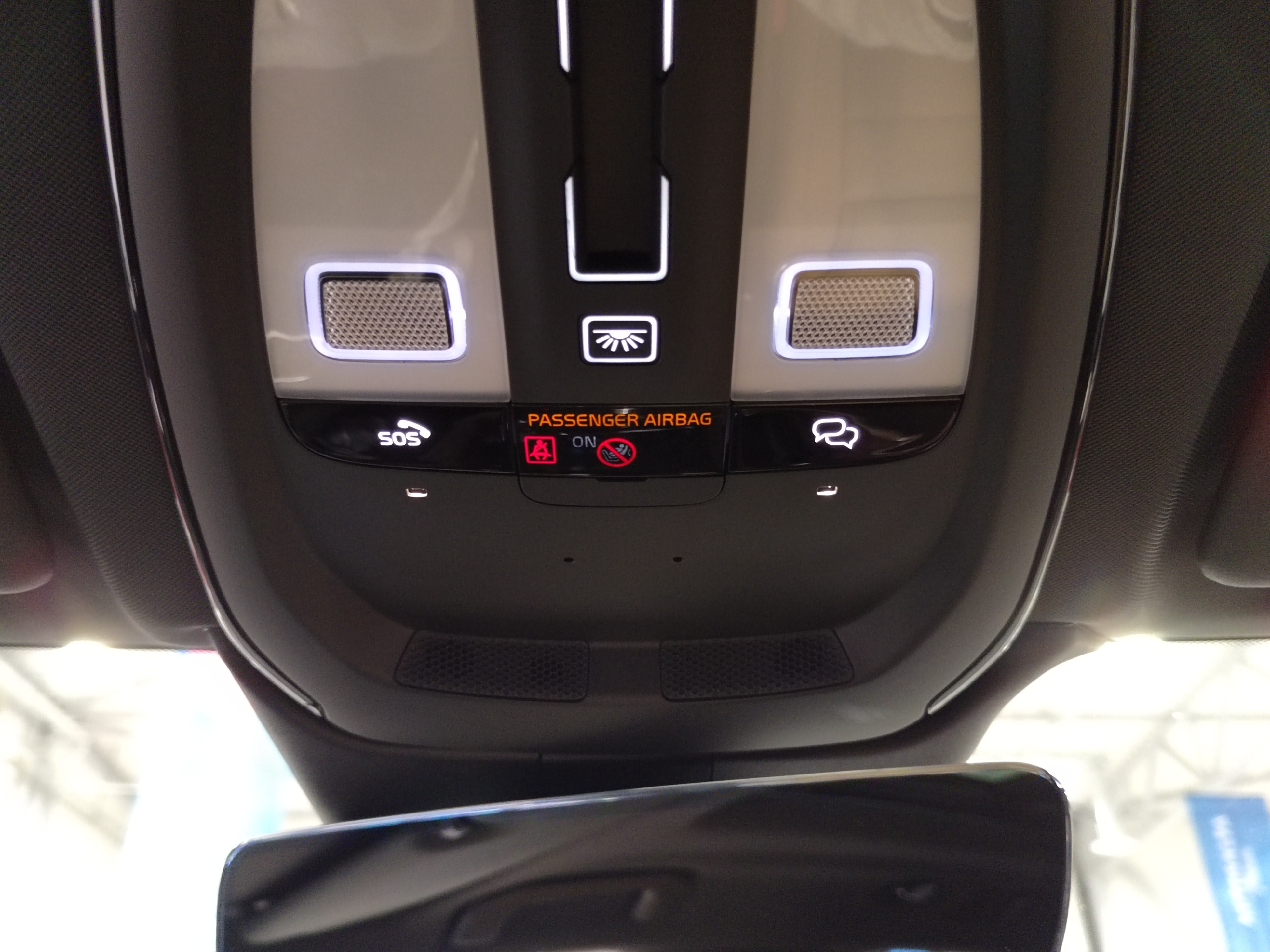 Volvo XC60 T6 AWD LONG RANGE ULTRA PRO DARK TAKUU 24KK/40TKM