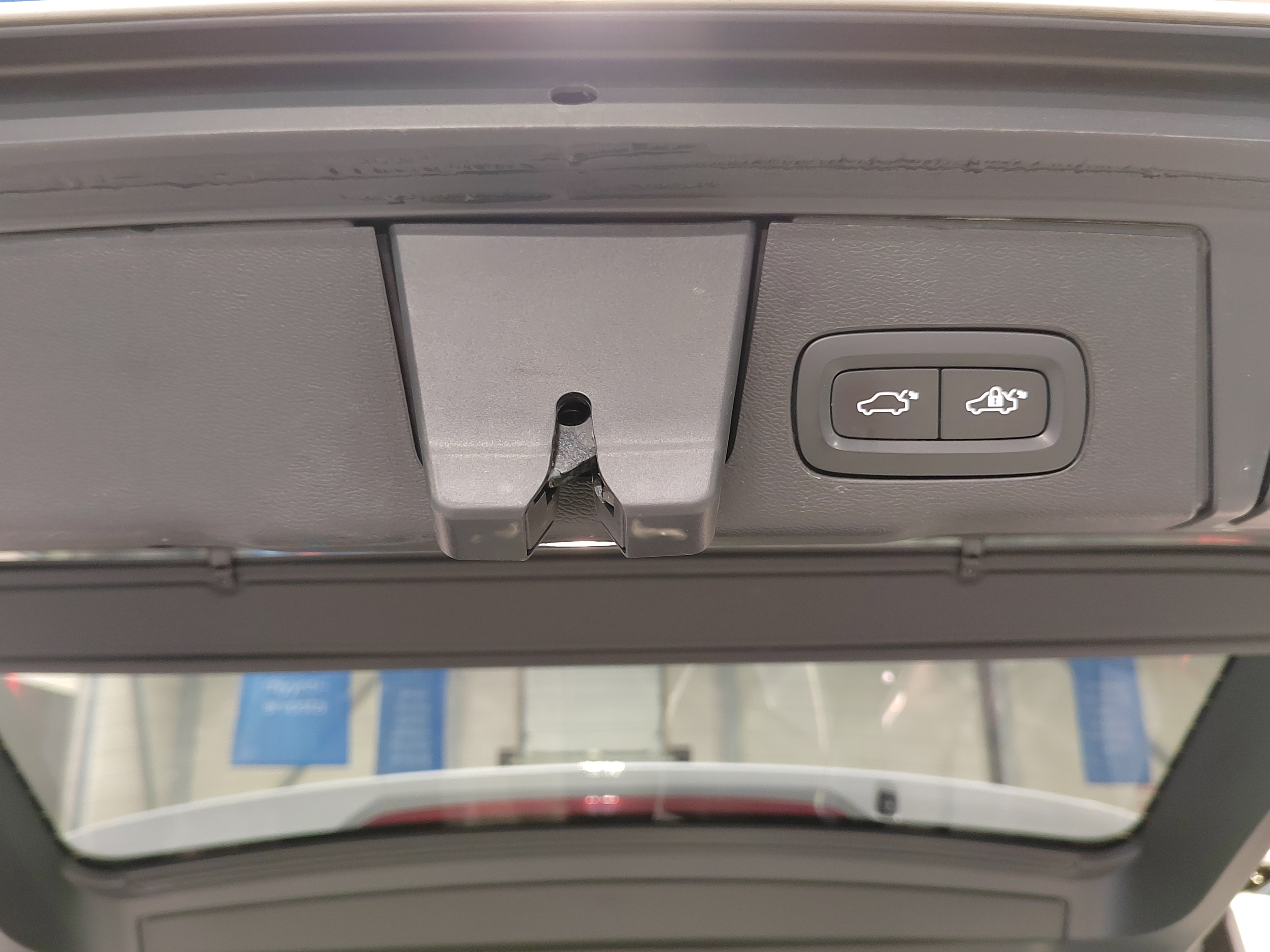 Volvo XC60 T6 AWD LONG RANGE ULTRA PRO DARK TAKUU 24KK/40TKM