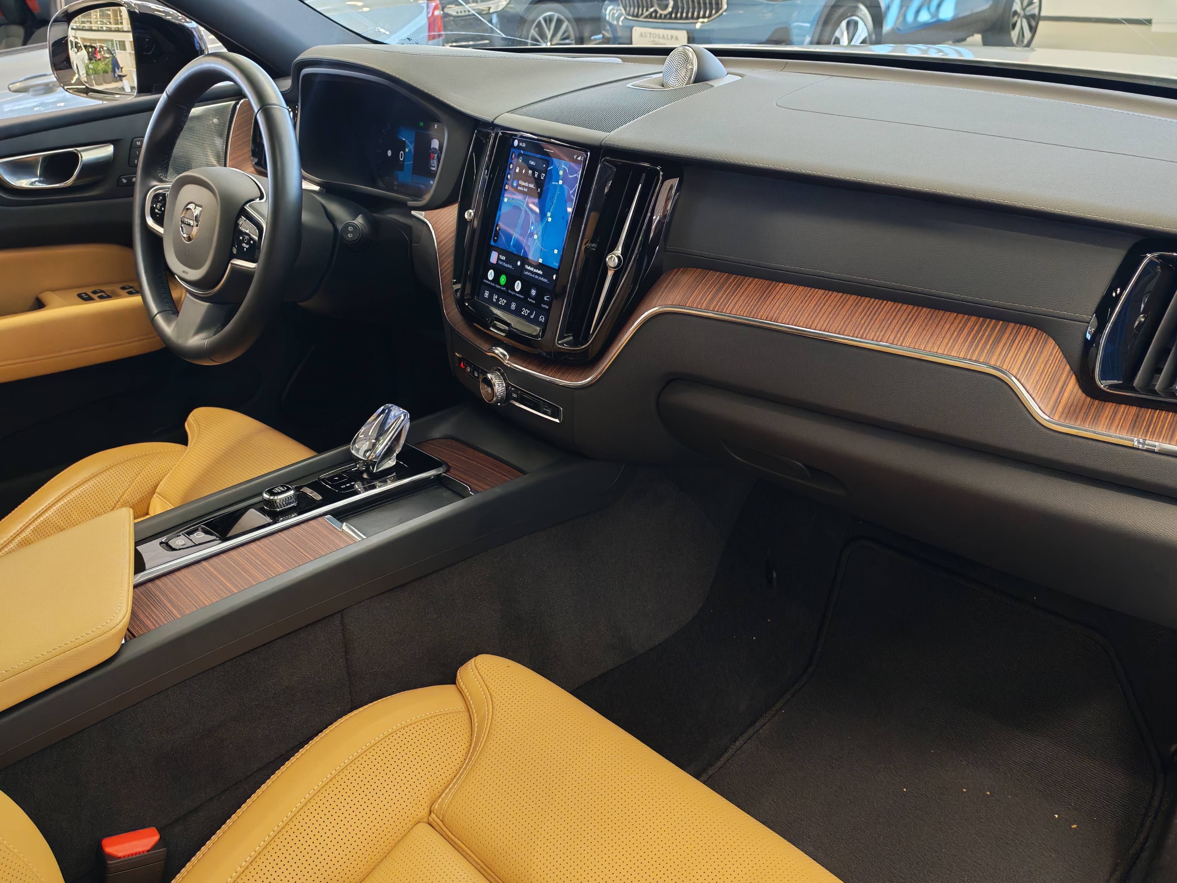 Volvo XC60 2025, kuva 7/25