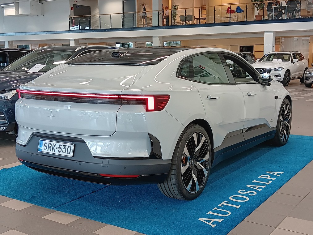 Polestar 4 LONG RANGE DUAL MOTOR PLUS PERFORMANCE