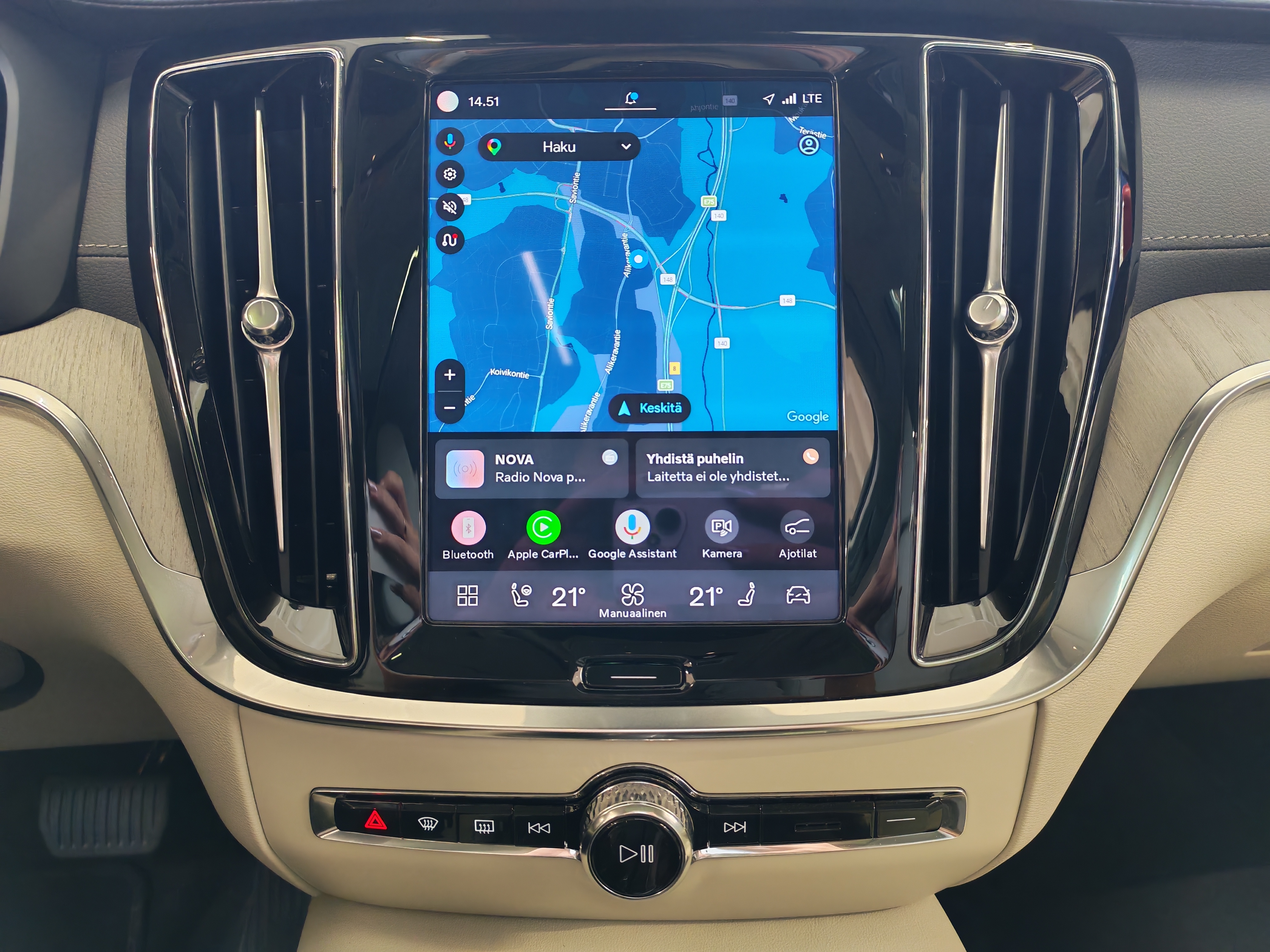 Volvo V60 T6 AWD LONG RANGE ULTRA BRIGHT TAKUU 24KK/40TKM
