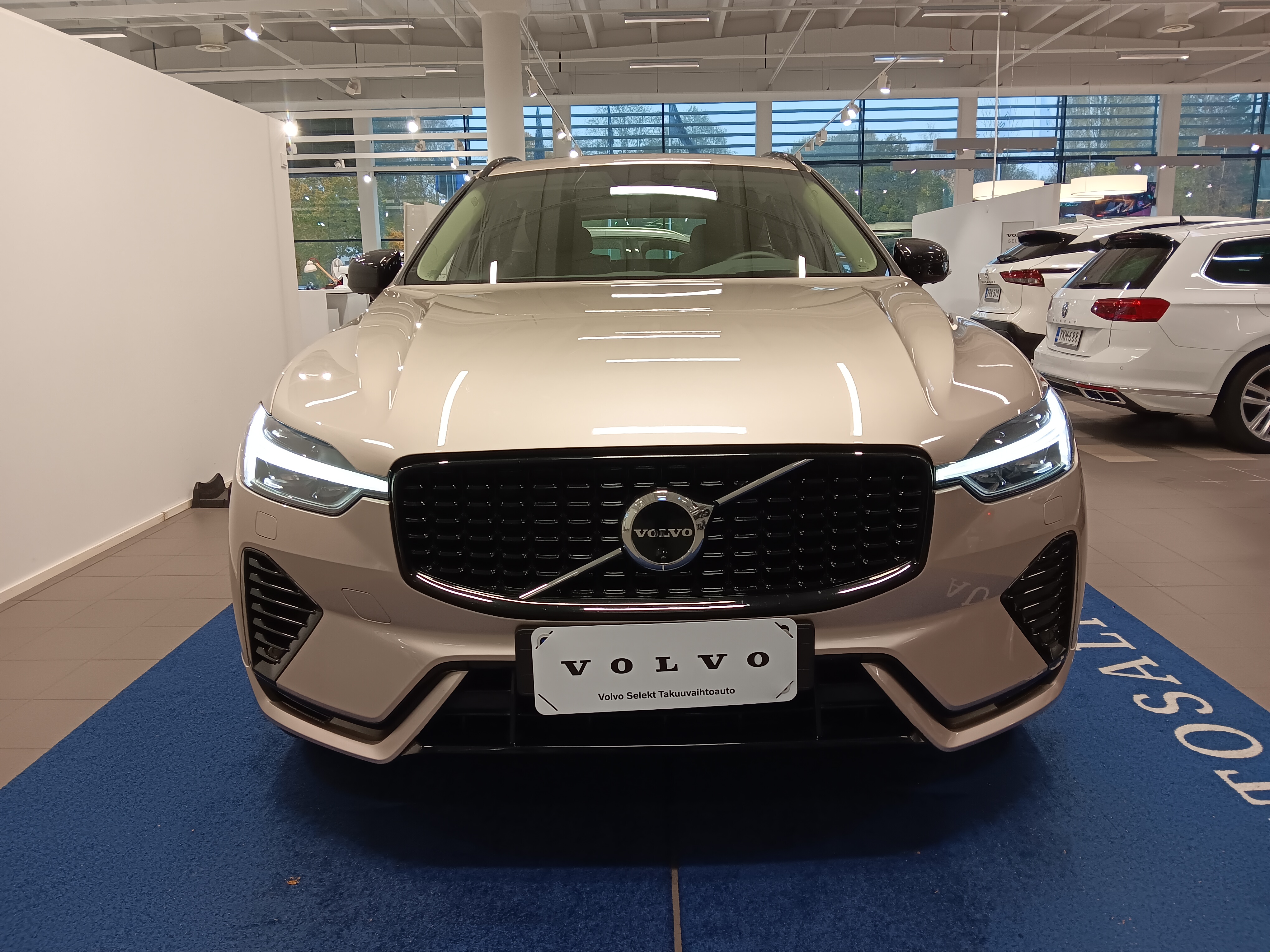 Volvo XC60 T8 AWD Long Range Ultra Dark 2025, bild 2/24