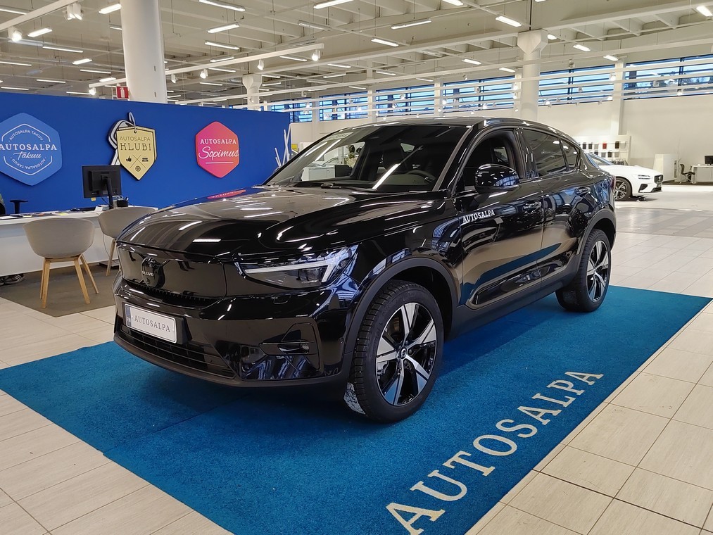 Volvo EC40 TWIN PLUS PRO BLACK EDITION.