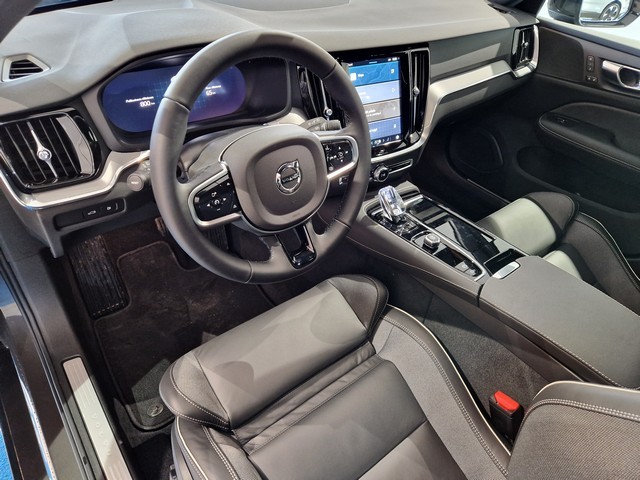 Volvo V60 T6 AWD LONG RANGE PLUS DARK AUT.