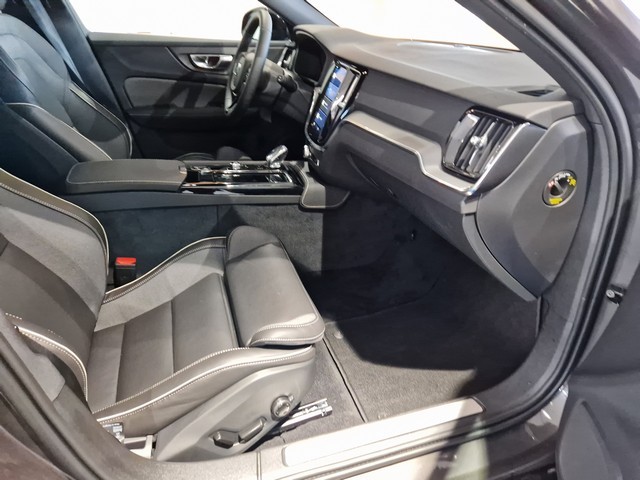 Volvo V60 T6 AWD LONG RANGE PLUS DARK AUT.